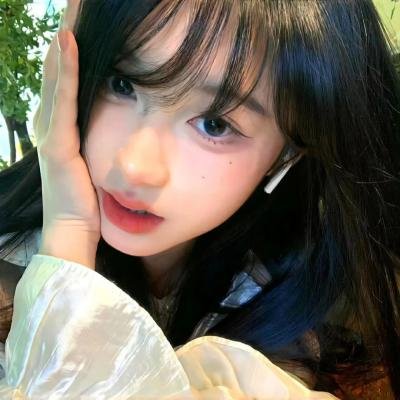 背带短裤丧尸来袭