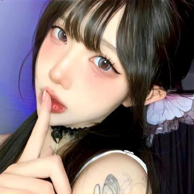 出水红莲